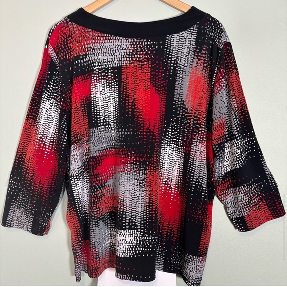 Alfred Dunner Abstract Liquid Knit Top Blouse-Red/Black/Gray/White-Women Size XL - Picture 4 of 4
